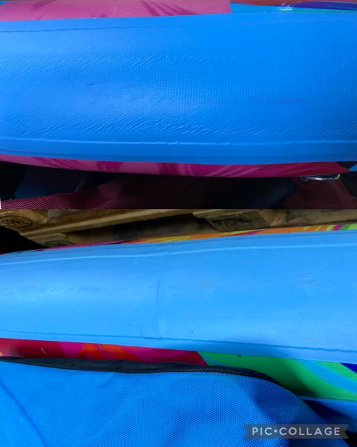 Sandbanks Ultimate Hawaii 10&