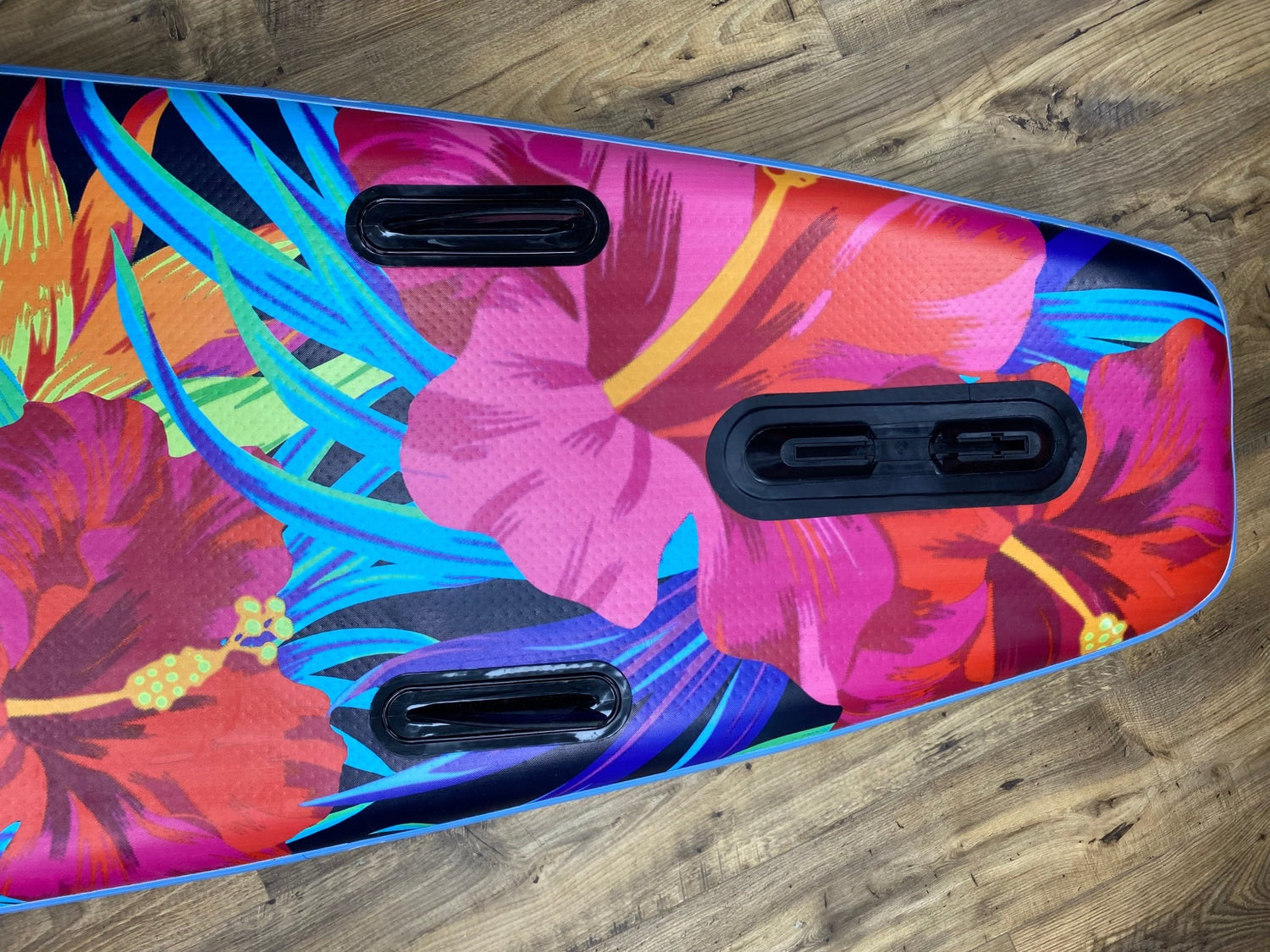 Sandbanks Ultimate Hawaii 10&